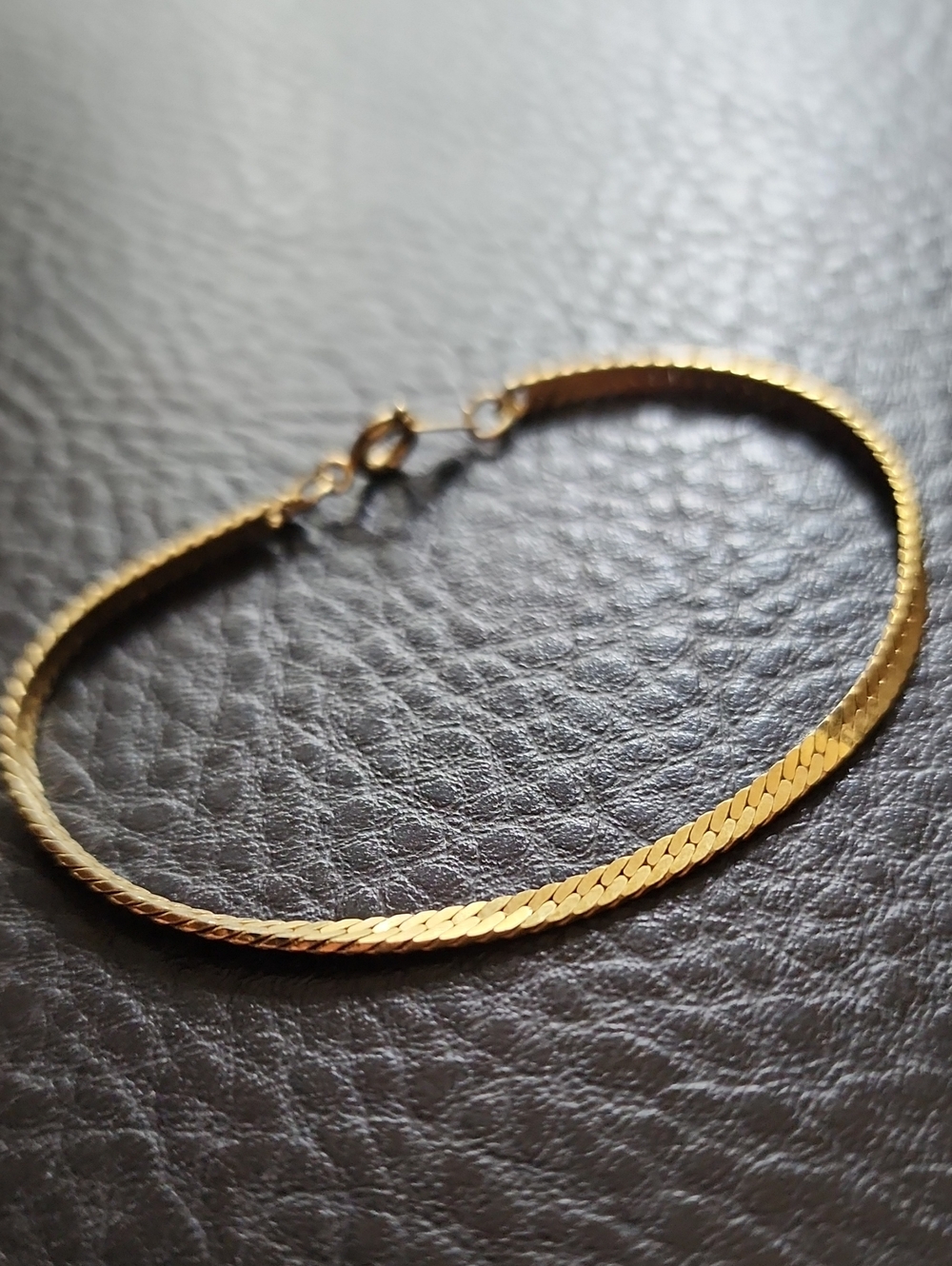 VTG Elegant Gold Herringbone Bracelet - Women Jewelry